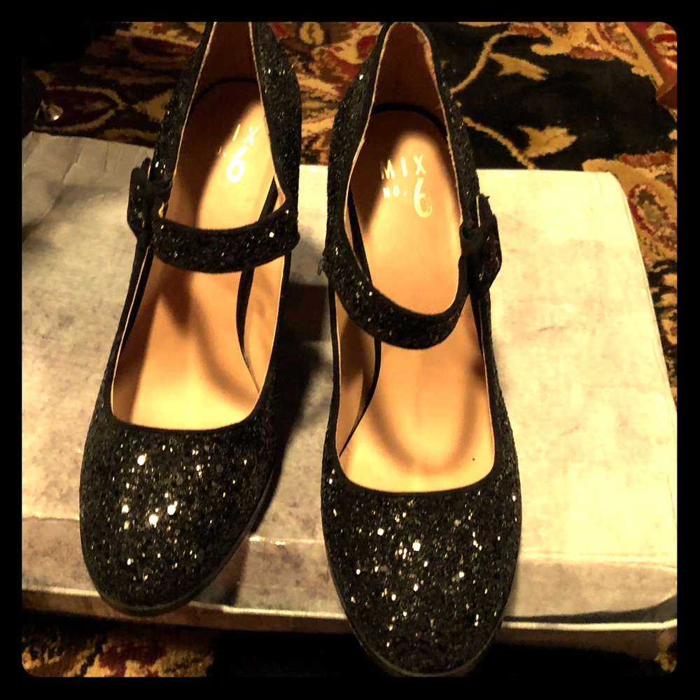 Holiday Black Glitter Pump Women's Size 10